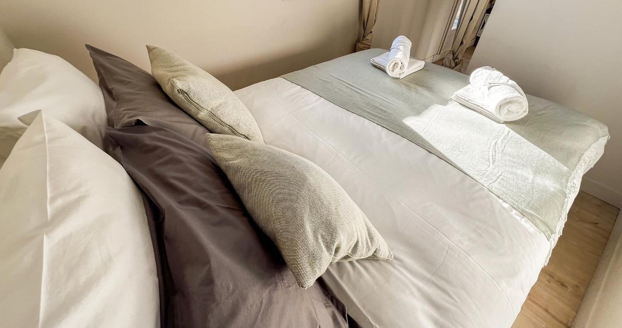Ac - Private Exterior - Au Pied Du Palais Des Papes! Apartment Авиньон Екстериор снимка